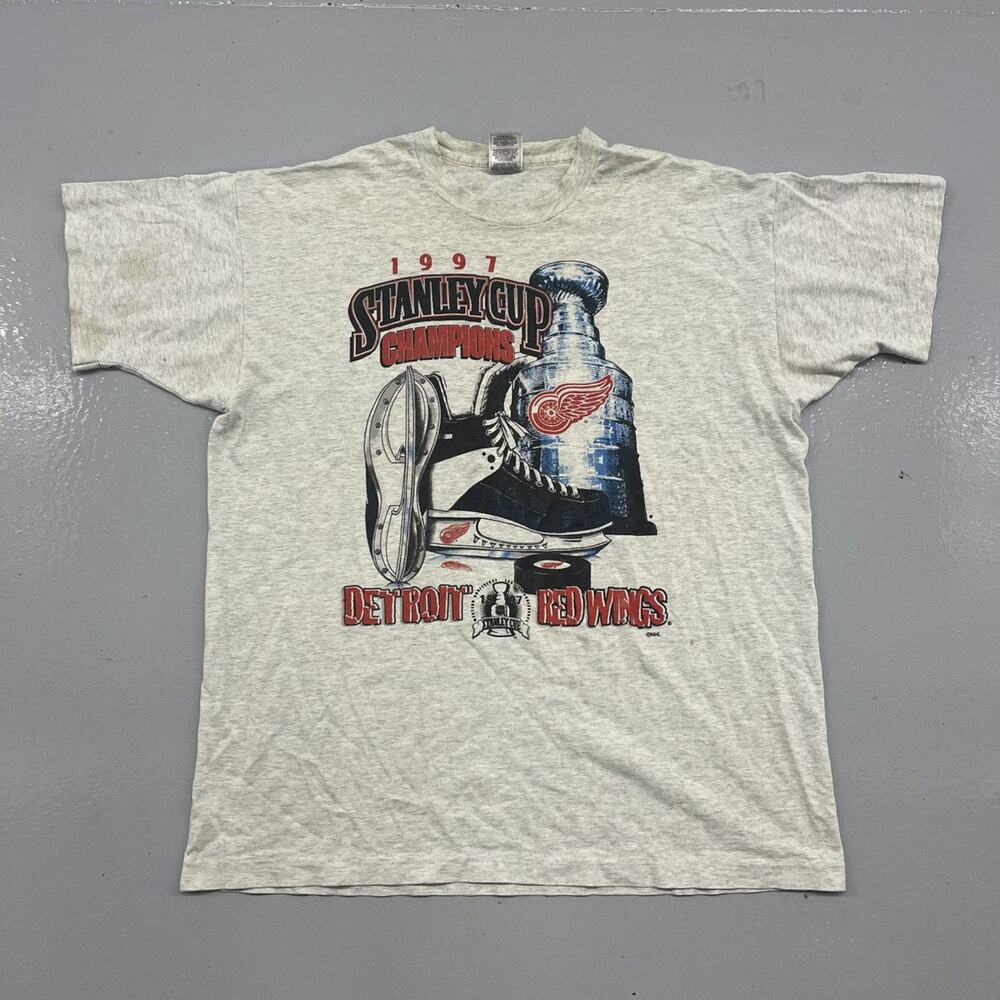 Vintage 1997 Detroit Red Wing Stanley Cup Champions T-Shirt